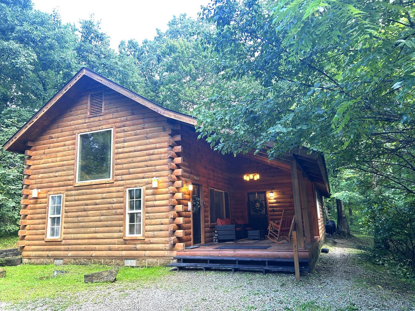 Redbud Cabin at Bear Run, seen from the gravel drive