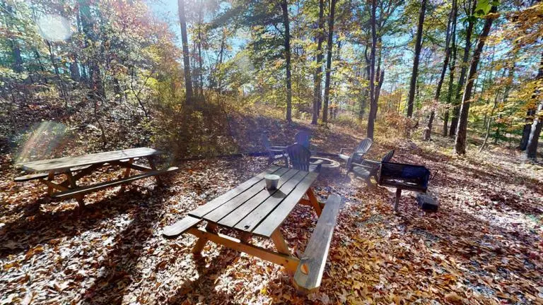 Redbud Cabin Hocking Hills