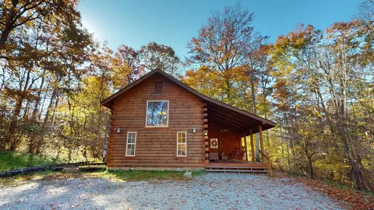 Redbud Cabin Hocking Hills